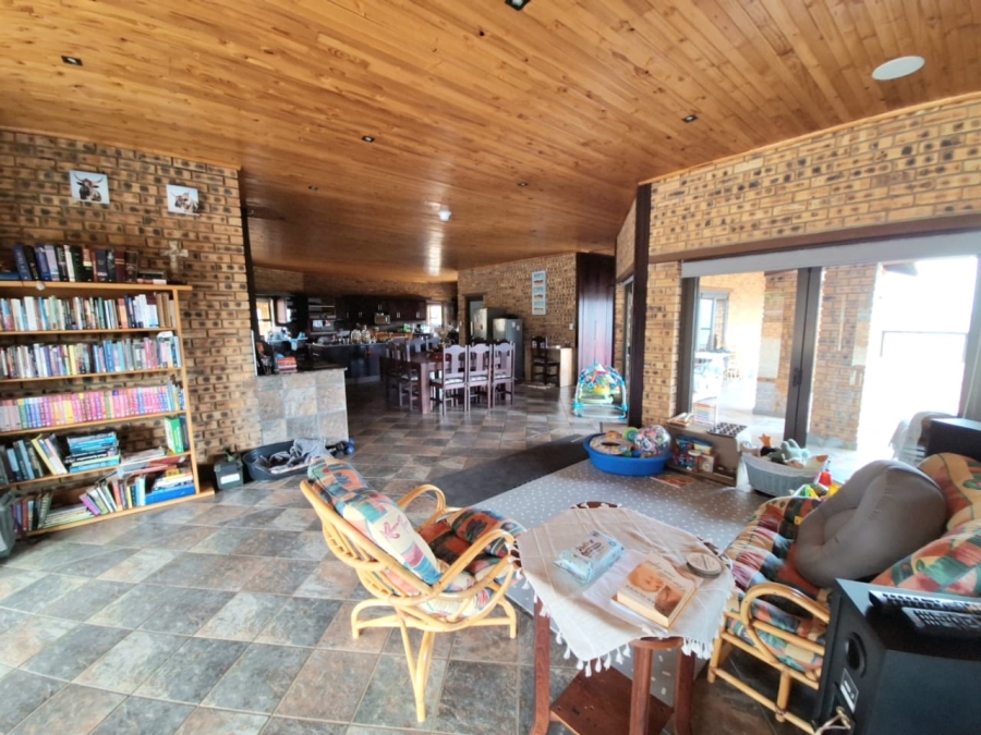 10 Bedroom Property for Sale in Swartruggens North West